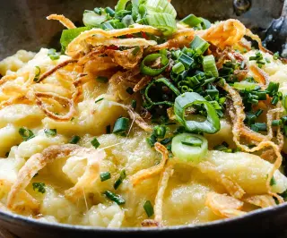Mittagskarte kaesespaetzle