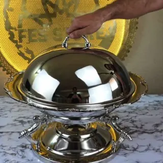 Tajine de présentation chauffant en cuivre argenté – 50 cm