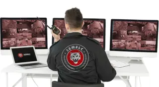 Central de monitoramento Semelc com telas de vigilância