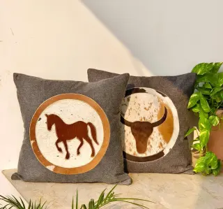 Cowhide Cushion Cover Horse Longhorn Cow Design 40x40cm