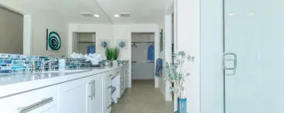 Master Bath | Oxford Flats 4A