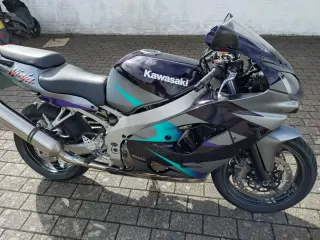 KAWASAKI ZX 9R ÅRG. 2004 . KM 68.000