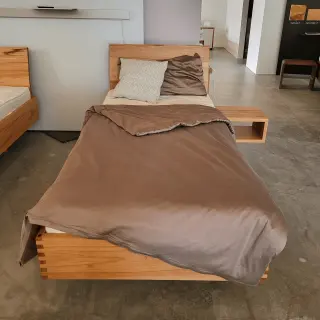 STEP-X XL Bett Kernbuche 90 x 200 cm mit Holzkufen