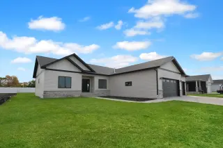 Custom built home paragon homes mapleton