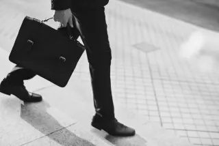 Business man going for meeting pltrvf