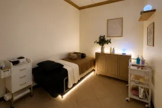 Head spa treatment room