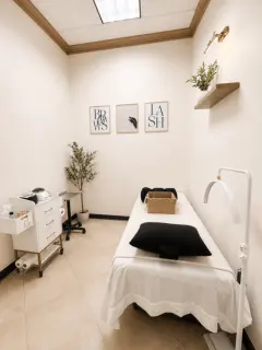 Lash and brow treatment room