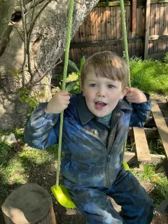 🌿 Forest School 🌿 There’s magic in child-led play outdoors ✨ Through climbing, exploring, building, digging and discovery, our preschoolers are developing their confidence, resilience and a love for n