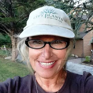 Patty headshot outdoors