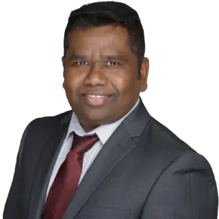 Venkat Muthu Hillsboro, OR Real Estate Agent Headshot