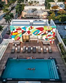 hotel near Ocean Drive Miami