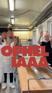 der Content dreht sich ja nicht von allein, genau wie unsere Brezn!🙇🏼‍♀️ #bäckerei #fun #viral #handwerk #ophelia
